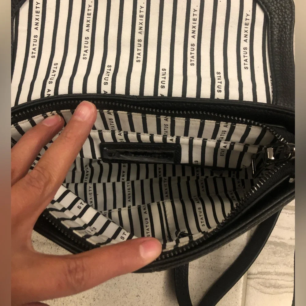 Status Anxiety “exile” bag (pebble leather) - Picture 12 of 13